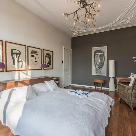 Luxury Vondel Suites