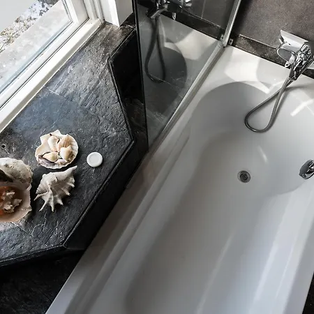 Luxury Vondel Suites *