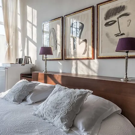 Luxury Vondel Suites *